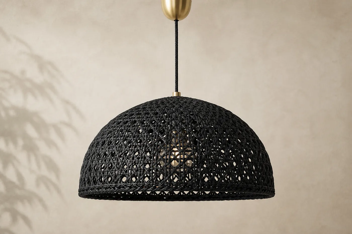 Suspension Rotin Tressé Noir — N°02