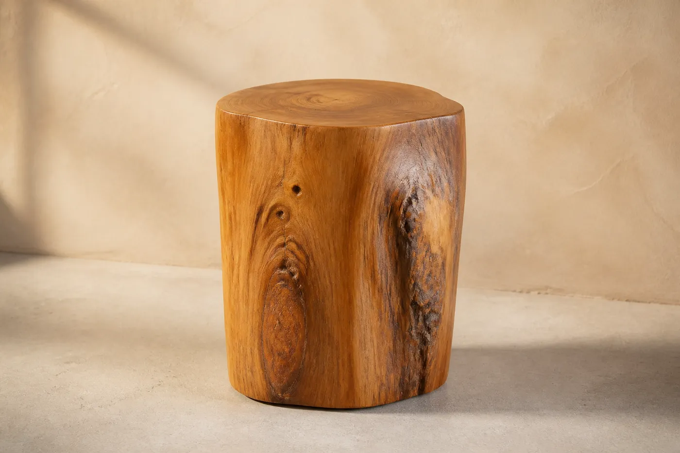 Tabouret Bois Brut — Essentiel